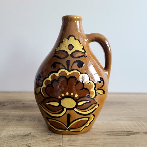 Hand hand painted glazed ceramic midcentury vase/pitcher with floral design. - Picture 1 of 9